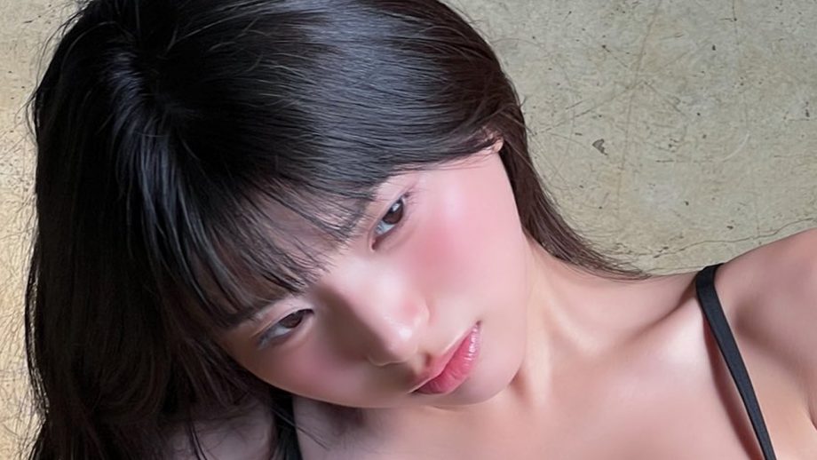 姫野ひなの｜黒い水着は、午後の影を飲みこんだ