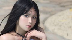 姫綺みみこ｜白い水際に、夜の輪郭が座る