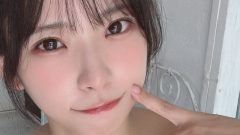 紅羽りお｜指先ひとつで、白い部屋は恋になる