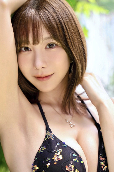 日向葵衣｜木漏れ日の肌は、秘密を知っているの画像2