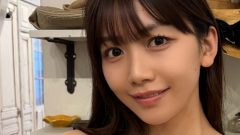 宮川みやび｜麦わら帽子の棚と、黒い水面