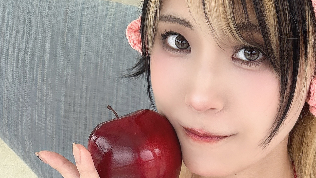 つんこ|林檎をかじる前の童話の画像1