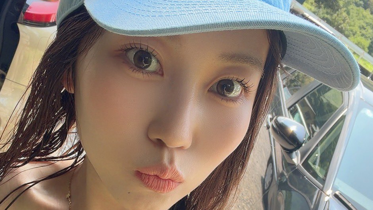 伊織いお|帽子のつばに隠した、夏休みの秘密の画像1