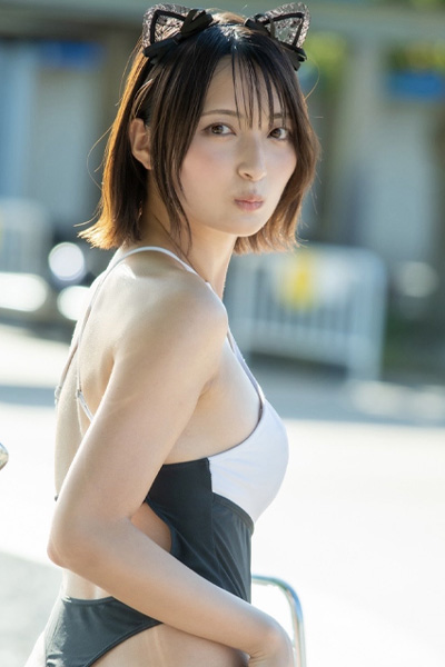宇佐美彩乃|猫耳の午後は、すこしだけ噛むの画像2