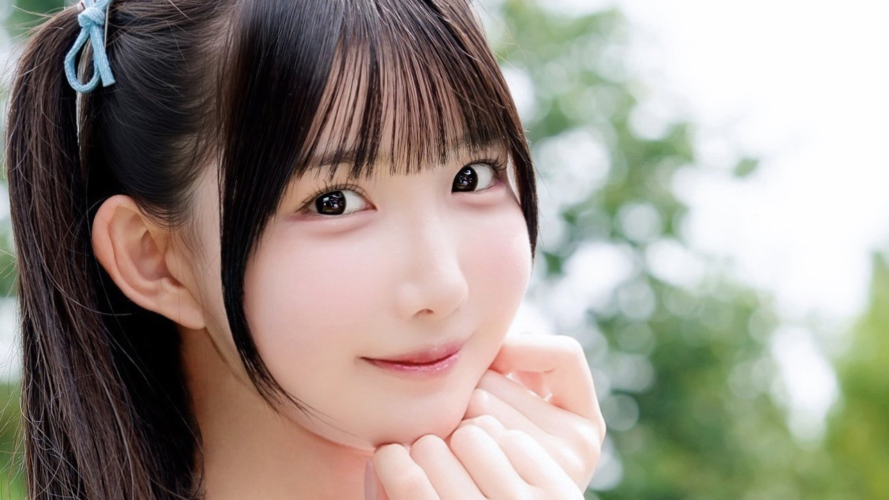 五百木いお｜プールサイド、水色の約束の画像1