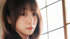 伊織もえ｜畳の窓辺で、夏がひざをつく