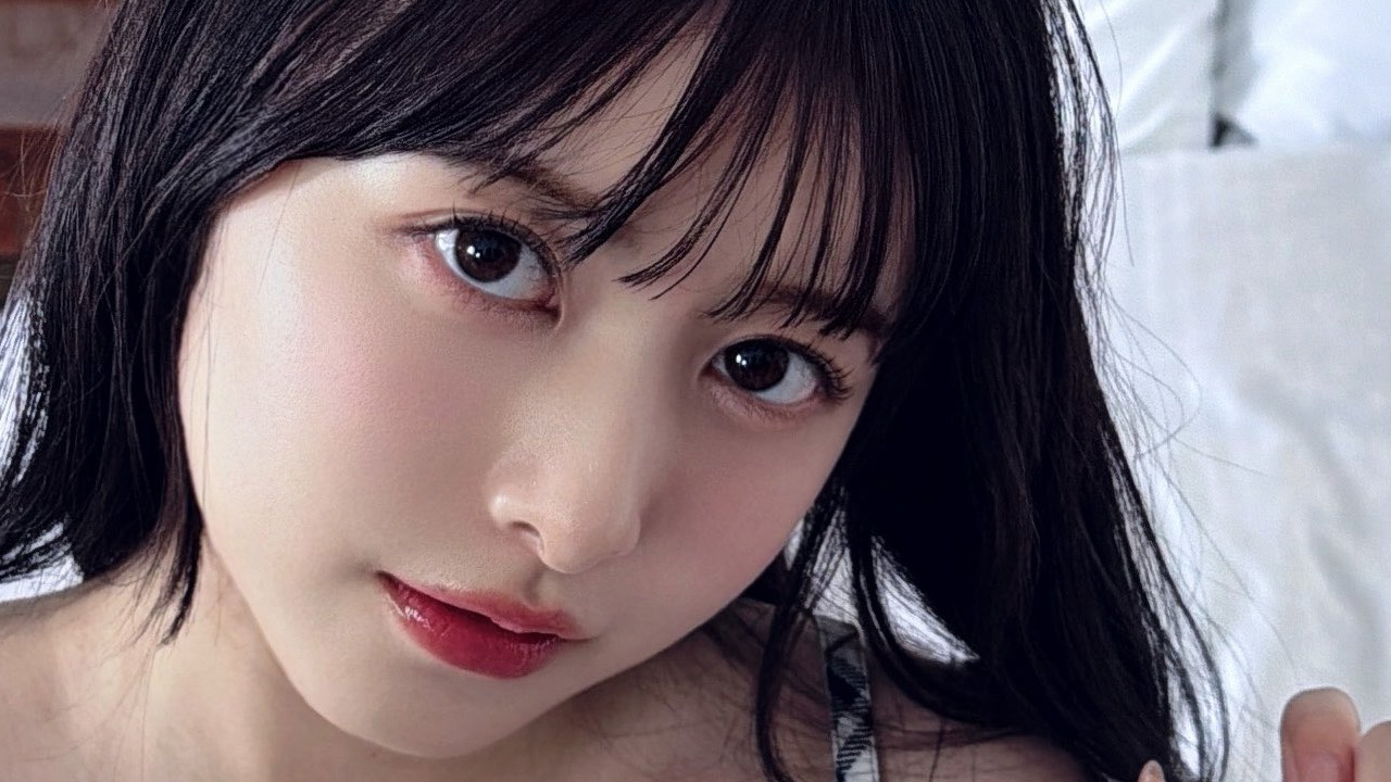 月城莉奈｜薄紫の部屋に、ほどけた月があるの画像1