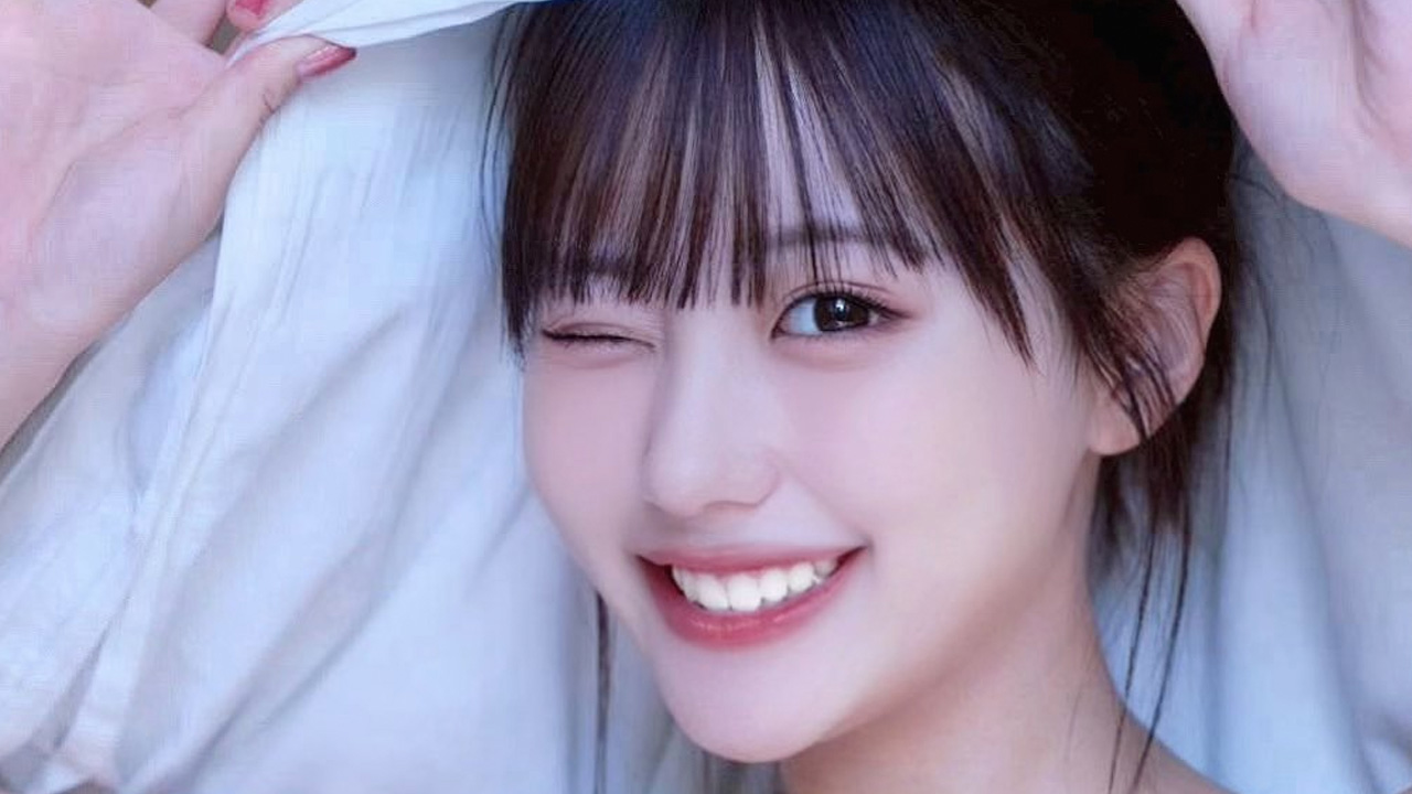 みく|シーツの天蓋、朝のいたずらの画像1