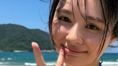 豊島心桜｜青い海で、ピースはお守りになる