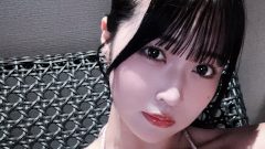 南みゆか｜夜のセルフィーは、ひとりきりの月明かり
