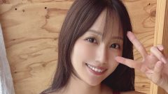 霧島聖子｜赤いレースの微笑みは、恋より先に刺さる