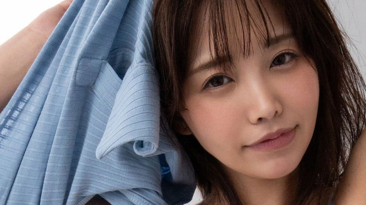 真中つぐ｜白いシーツでほどく、朝の服音の画像1