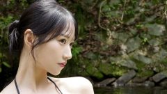川瀬もえ｜森の泉に立つひと、黒い月をまとって