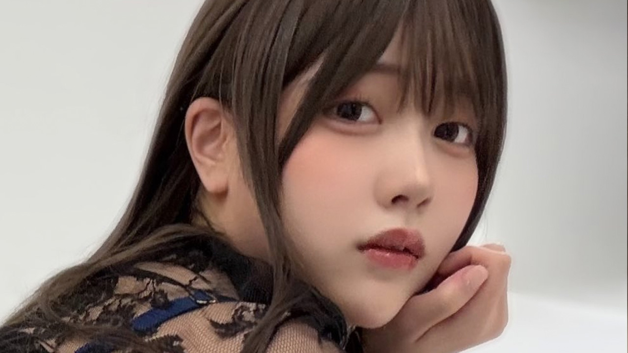 あゆの｜灰色の毛並みに沈む夜の画像1