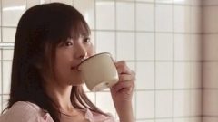 小日向ゆり｜午前十時、ミルク色の台所で