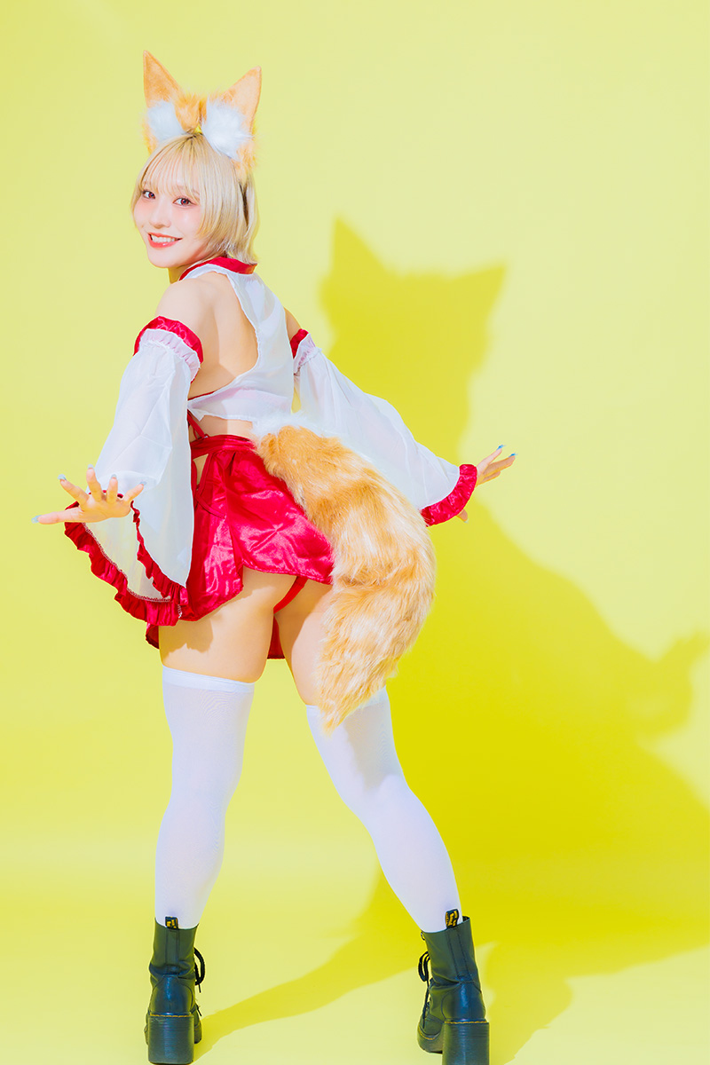 もちむぎ特選グラビア『Yellow Foxy Miko』の画像3