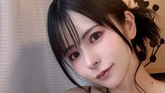 紅羽祐美｜花びらのワンピースで眠る前の告白
