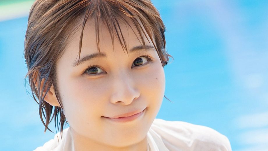 三田のえ｜白いシャツのまま、水面から生まれる