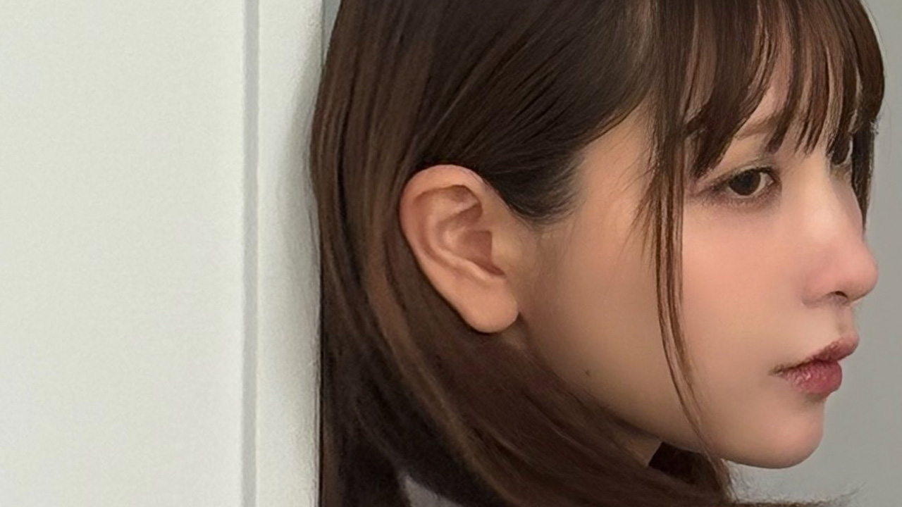 あまつまりな｜壁際でほどける放課後の画像1