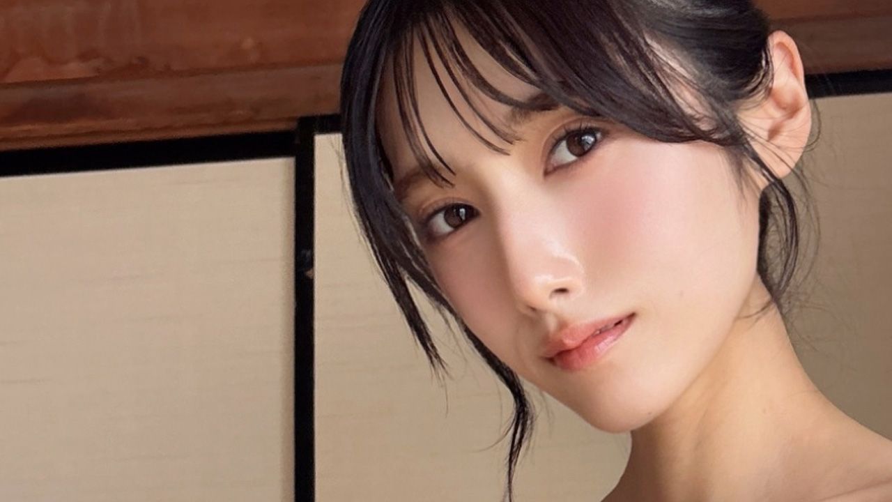 村雨芙美|花模様の布の向こうに、秘密の肌の画像1