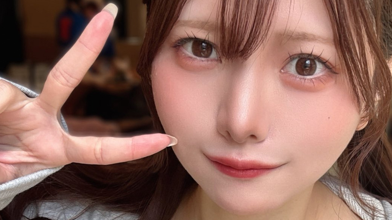 篠宮なほ|パーカーのすきまから覗く、素顔の魔法の画像1