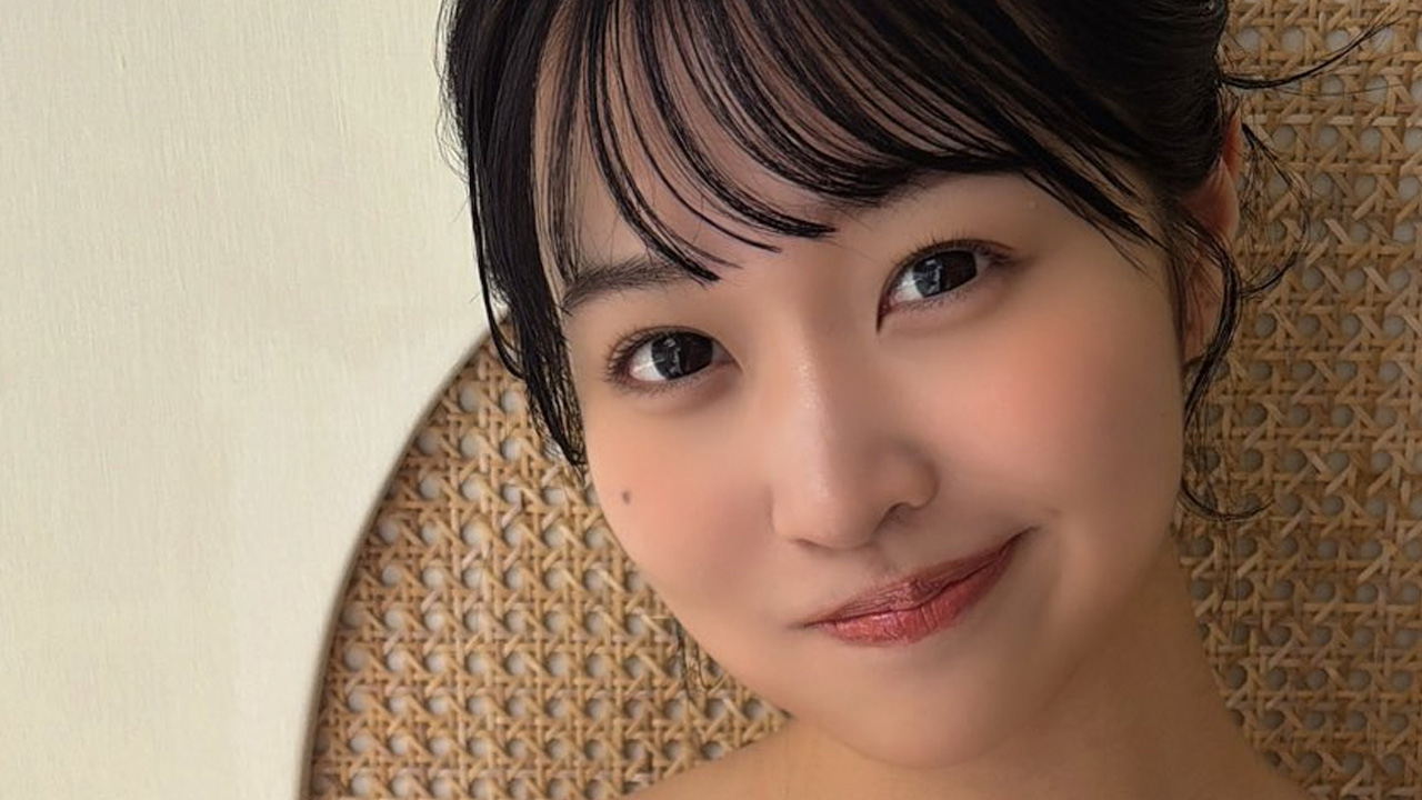 南みゆか|縞模様のリボンで、微笑みは海をまねるの画像1