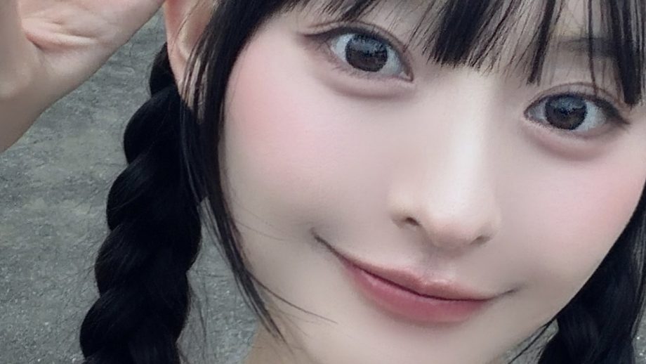 高崎かなみ｜白いグラウンドに、三つ編みの約束